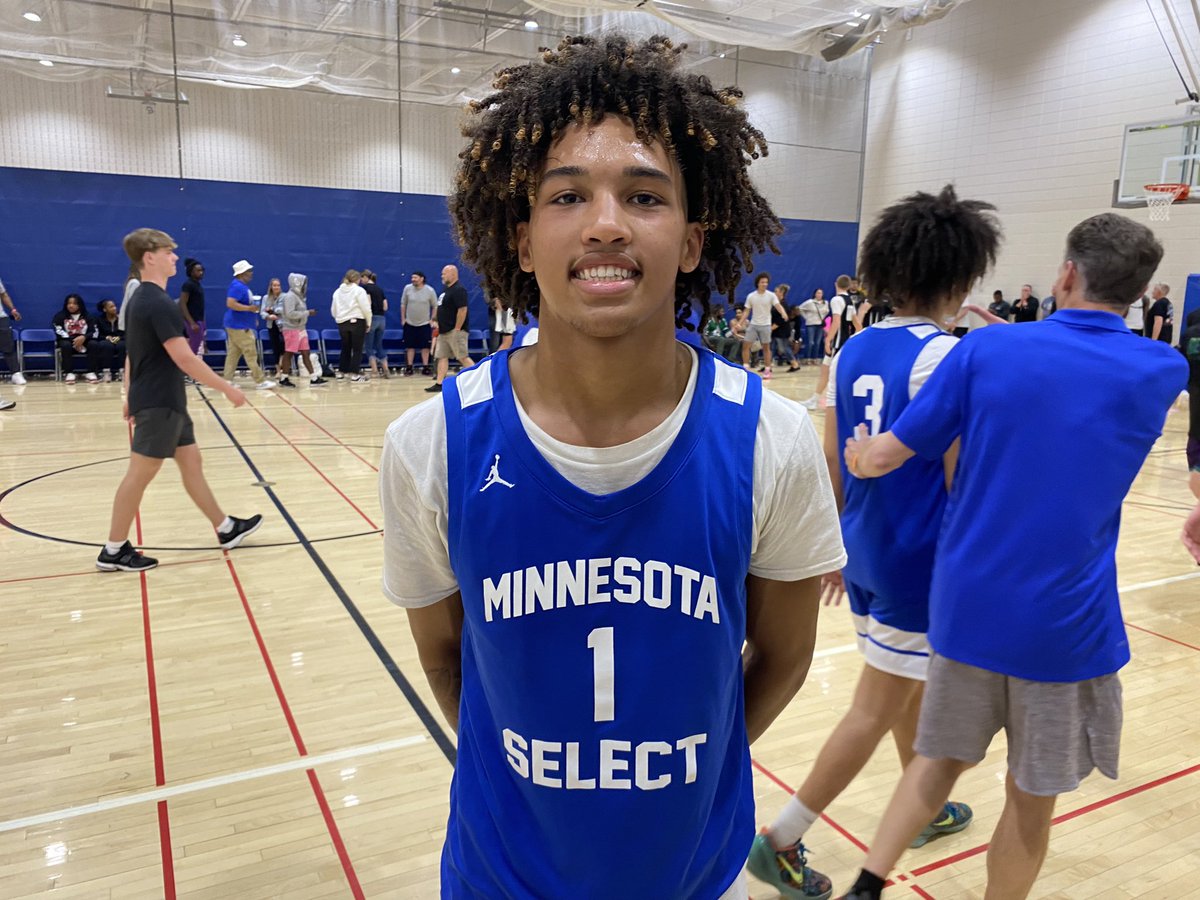 Ryan James (@ryanjamesmn) on Twitter photo Deron Russell scores 20 leading Select Ohnstad over Heat Conyers pushing his team into the semi-finals
<a href="/PHCircuit/">Prep Hoops Circuit 🏀</a> #PHHardWorkRegionFinals Deron Russell scores 20 leading Select Ohnstad over Heat Conyers pushing his team into the semi-finals
<a href="/PHCircuit/">Prep Hoops Circuit 🏀</a> #PHHardWorkRegionFinals