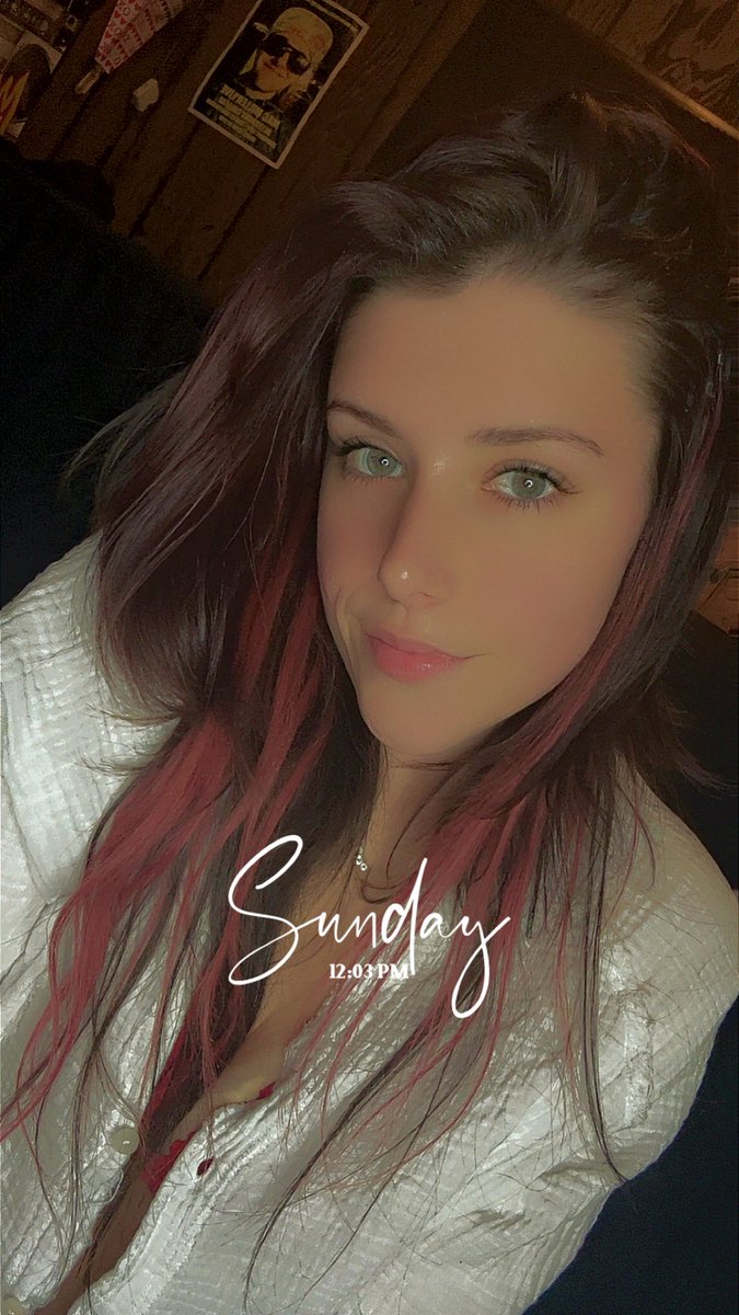 tayy.lor tweet media