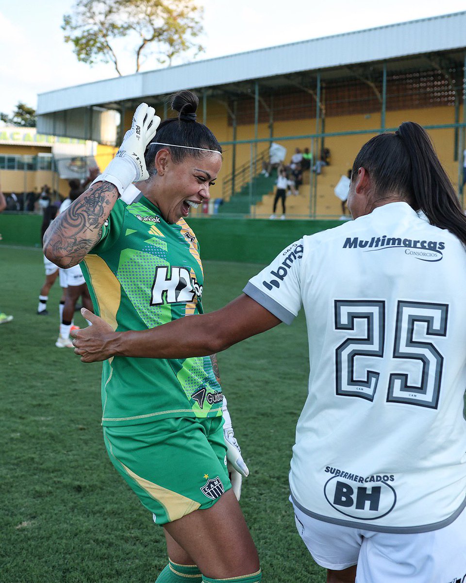 A alegria de mais uma vitória no Brasileiro! 😄➕⚽️