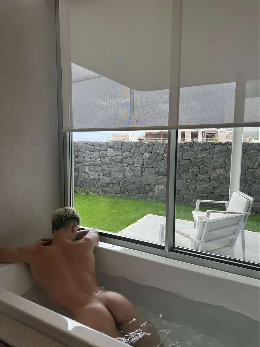 Misunderstoodboy (@misunder_tom) on Twitter photo 