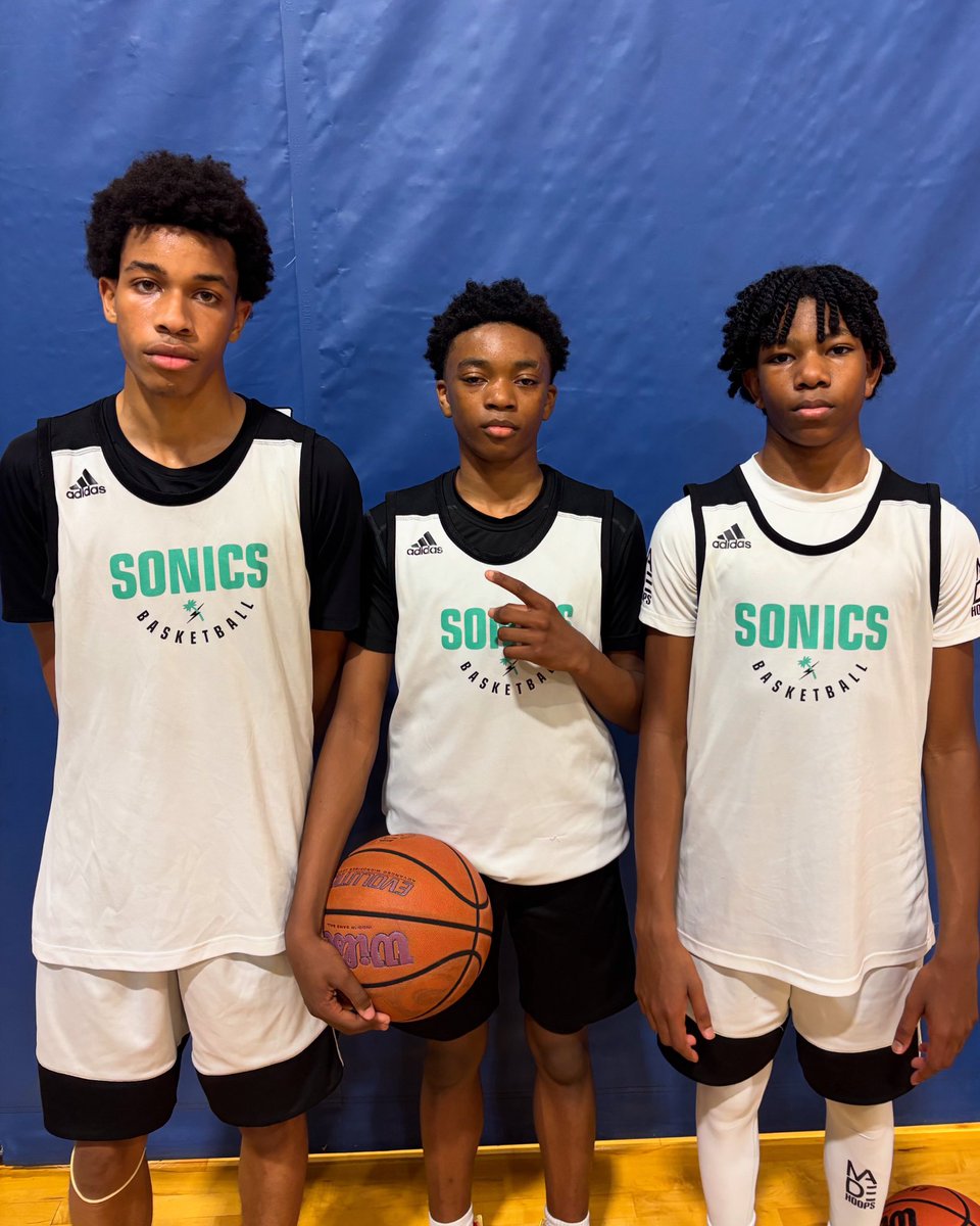 sfsonics's tweet image. Leaving the 🅾️ with a 61-58 W. ✅

Ari Chenet led all scorers with 21 points, Sammy Baker added 17 points, and Shiloh DeAbreu finished with 14 points #SonicGang // #BTA