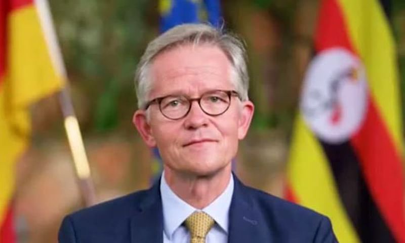 RT_com's tweet photo. Uganda ‘SUSPENDS’ military ties with Germany effective immediately 

Army says German ambassador (pictured) ‘engaged in subversive activities’ https://t.co/yZd9cleg51