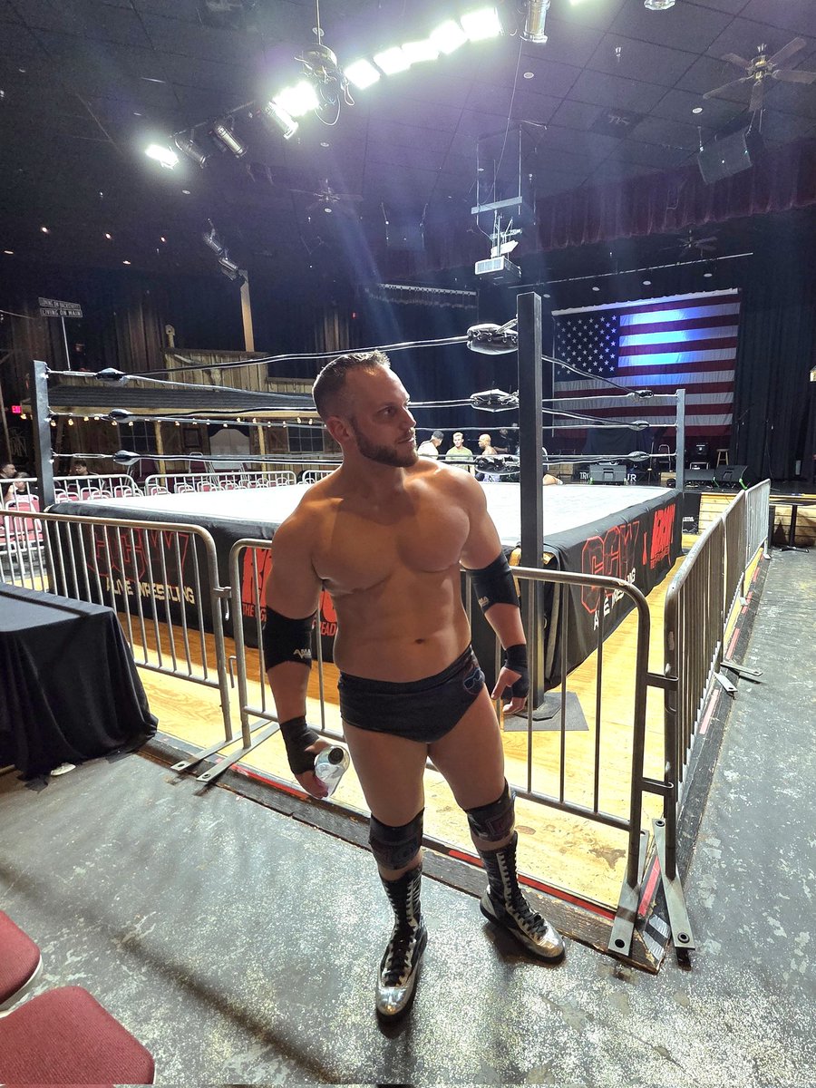 "A seminar and tryout in front of WWE and Evolve's head Indie recruiter" was not the way I planned on jumping back into the wrestling gig. But opportunity waits for no man!

Happy with my performance. Time to start building up momentum and getting reps in, again.