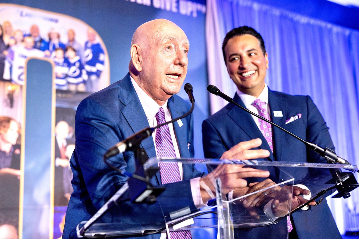 DickieV's tweet image. So lucky that @espn’s @KevinNegandhi serves as gala emcee as he has done a fantastic job.Also @jksports has been fab with his PR- a key player in helping us raise $105.4 MILLION for pediatric cancer research has been my wife Lorraine . @TheVFoundation @MKenealyEvents @ESPNPR