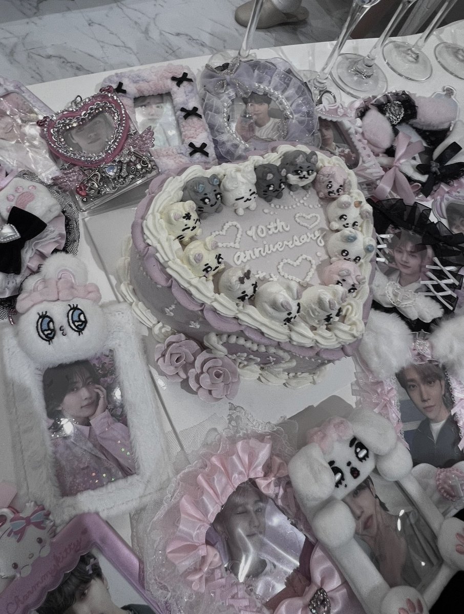 250526...
세븐틴 10주년축하해💋