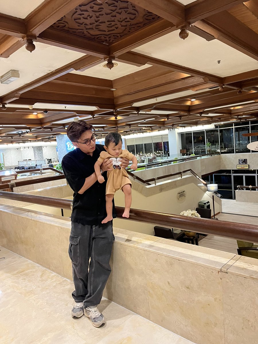 lukhmanhariss's tweet photo. Uncle is missing you, kiddos :( https://t.co/Hg7Scnl1ds