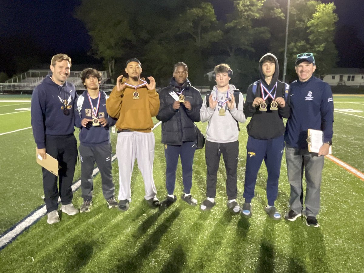stmarysspartans's tweet photo. BOYS TRACK: Spartans take 4th place at the CCL Championship behind first place performances from Brandon Cruz (shot put), Will Potter (800m), and the 4x400m team (Potter, Lucian Paula, Hakeem Akande, and Jimmy Jennings). @ItemSports https://t.co/XTpEb8tyXG
