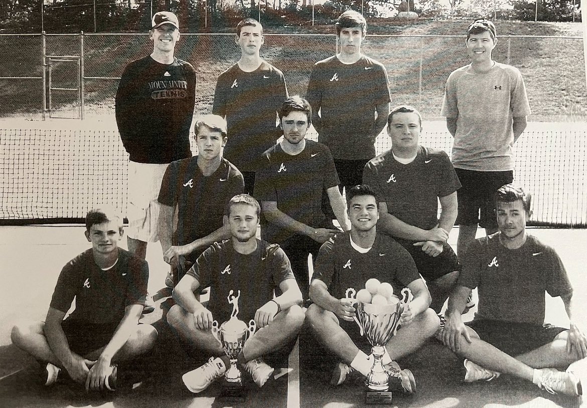 boystenniscoach's tweet image. 10 YEARS AGO TODAY (5/25/2015)

AHS 5, Waynesboro 4

THE COMEBACK, region playoffs 

After singles wins by Alston Martin, Zac Carter, and Gio Walters, and with the team match tied 4-4..

Josh Greenblatt and Hillard Rooklin, down 0-6, 1-4, come back to win 0-6, 6-4, 6-4. 

🎾