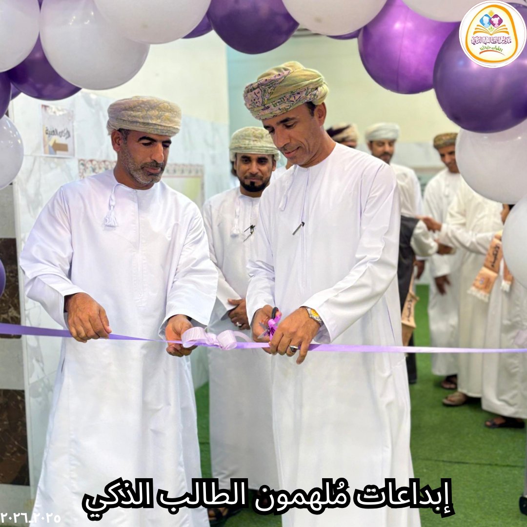 SmartstudentN's tweet image. 📌 إبداعات ملهمون الطالب الذكي فرع نزوى (معرض الفنون) ✨👏 
#مدرسة_الطالب_الذكي_فرع_نزوى 
#مدارس_الطالب_الذكي_الخاصة 
#مدارسنا_مستقبل_واعد 
#الفنون_التشكيلية