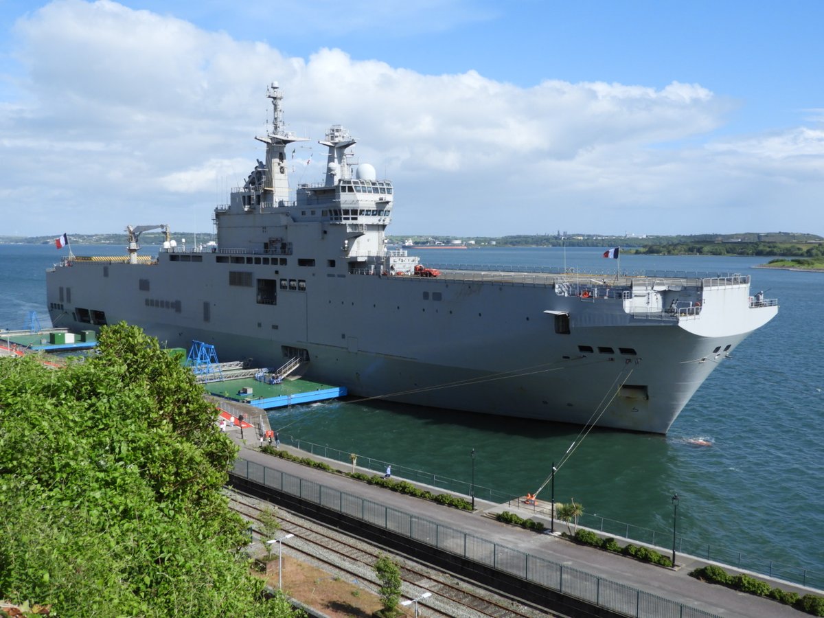 Beautiful day for <a href="/MarineNationale/">Marine nationale</a> FS Tonnerre to visit Cobh.