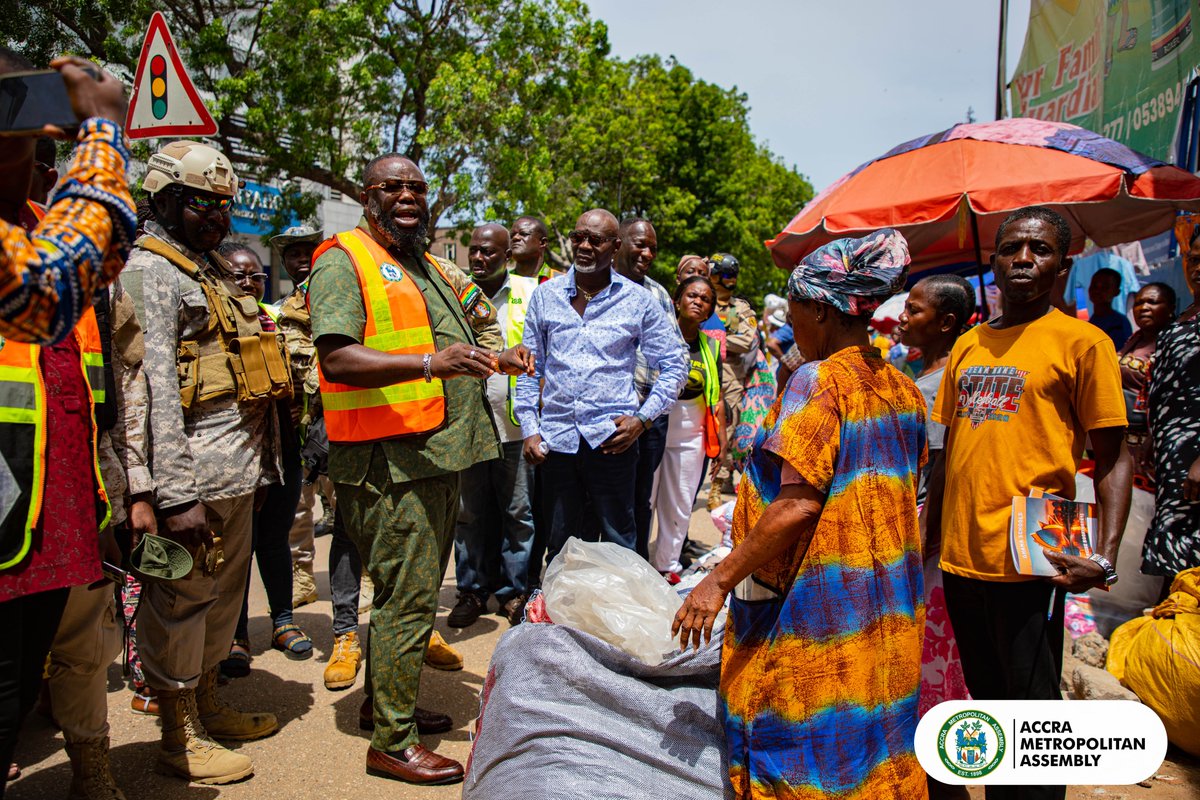 AccraMetropolis's tweet image. Mayor of Accra sensitises traders on #Monkeypox; urges compliance with "#RedLinePolicy"

ama.gov.gh/news-details.p…