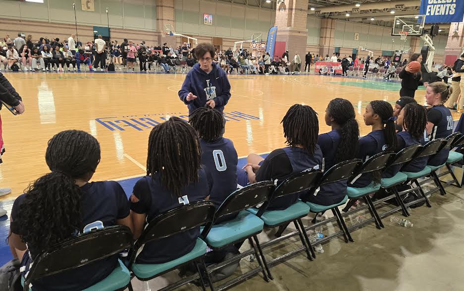 NJ Ladies Hoops (@njladieshoops) on Twitter photo More "NJ COACH SHOUT-OUTS" at <a href="/SelectEventsBB/">Select Events Basketball</a> Live Atlantic City Showcase (May '25)
Meet the amazing and incredibly determined, dedicated & immensely successful Director/Coach MICHELE SHARP of <a href="/TeamSharp23/">Coach Sharp</a>
After incredible college coaching success in NY & NJ
(several More "NJ COACH SHOUT-OUTS" at <a href="/SelectEventsBB/">Select Events Basketball</a> Live Atlantic City Showcase (May '25)
Meet the amazing and incredibly determined, dedicated & immensely successful Director/Coach MICHELE SHARP of <a href="/TeamSharp23/">Coach Sharp</a>
After incredible college coaching success in NY & NJ
(several