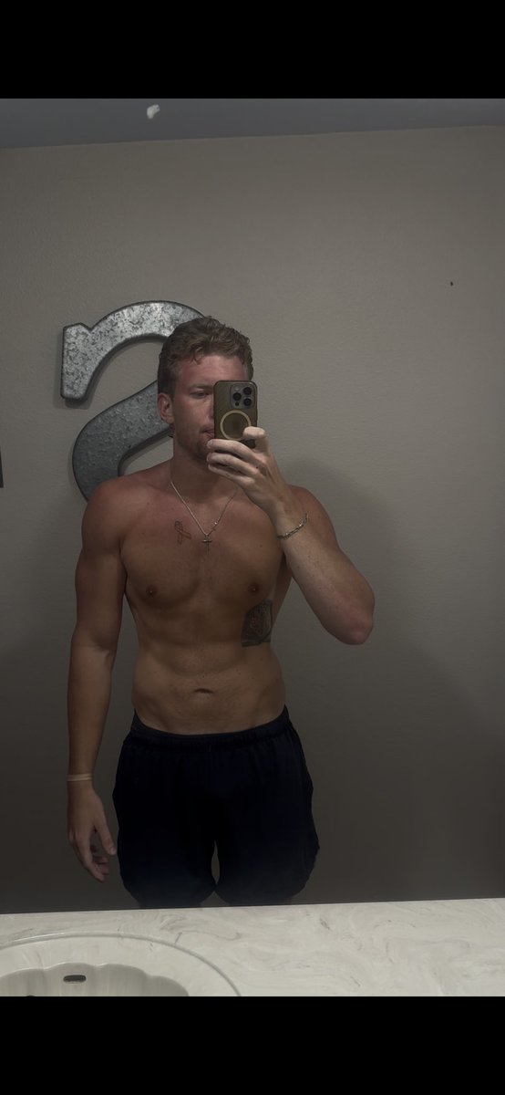 4 years and 130 lbs since the fitness journey started