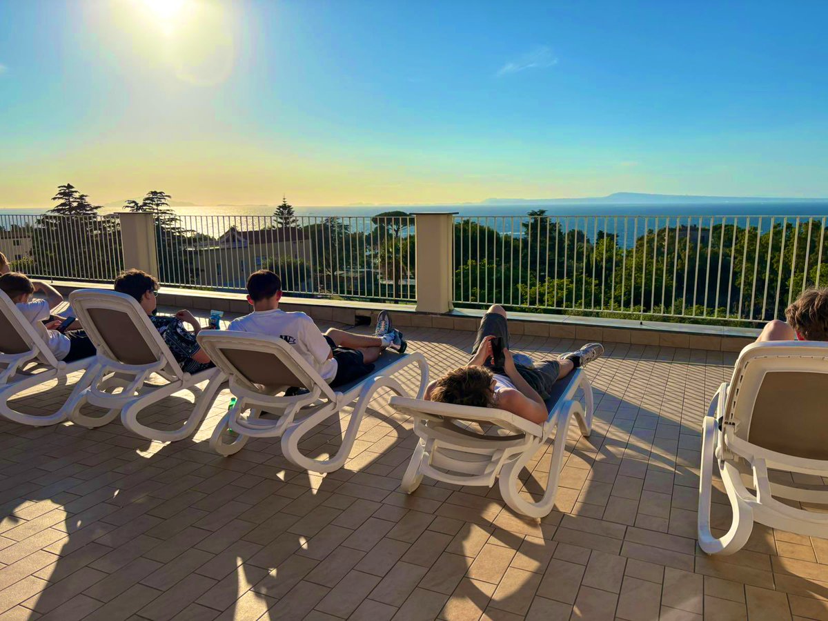 Our Year 11s are making the most of some well-earned chill time in Naples! A perfect break to relax and recharge between exams – they’ve truly earned it! #NaplesTrip #Year11 #WellDeservedBreak <a href="/sl_academy/">The St Leonards Academy</a>