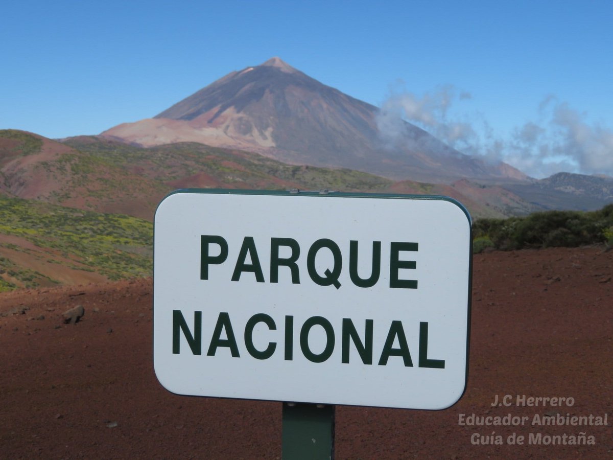 #Hilo 🧵

Tal día como hoy 9 de Junio, se cumple el 2️⃣2️⃣7️⃣ Aniversario de la última erupción en los límites del Parque Nacional del Teide: la erupción de "Narices del Teide" 🌋 si quieres saber más sobre esta erupción acompáñame 👇