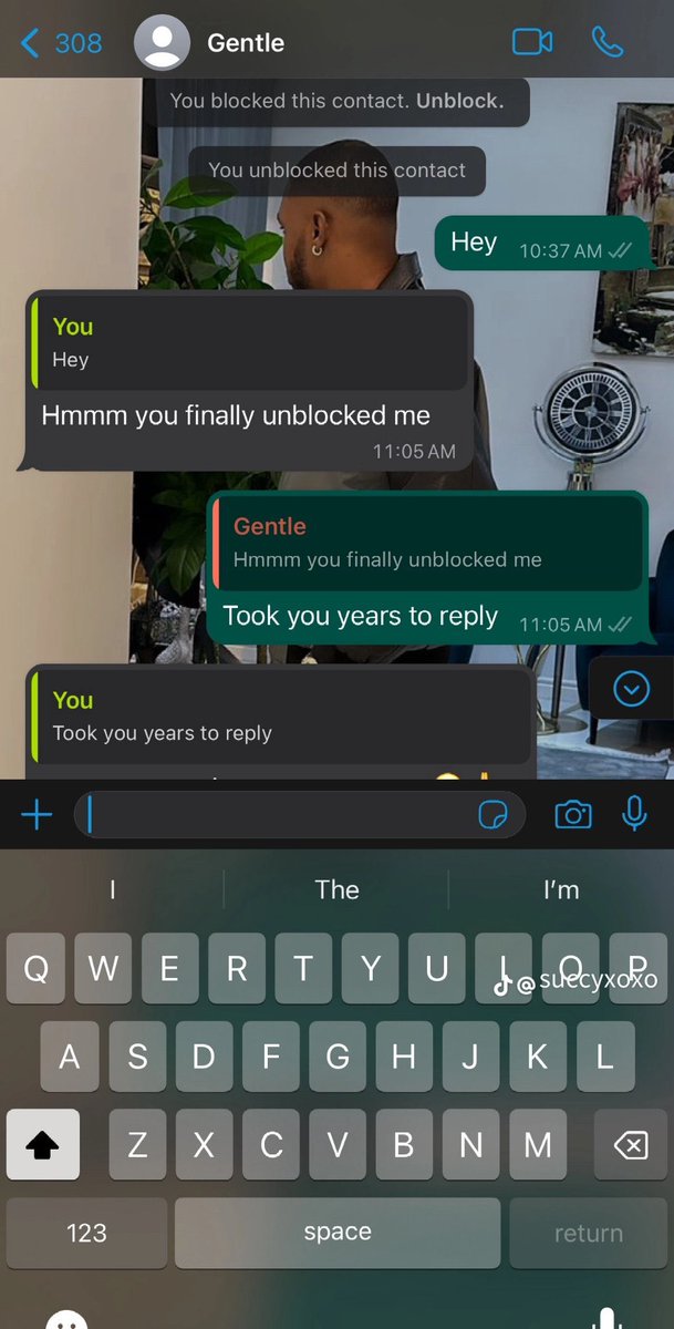ambiedollaz's tweet photo. This lady unblocked her ex to ask him some questions 😩💔 https://t.co/TJxW0KMxco