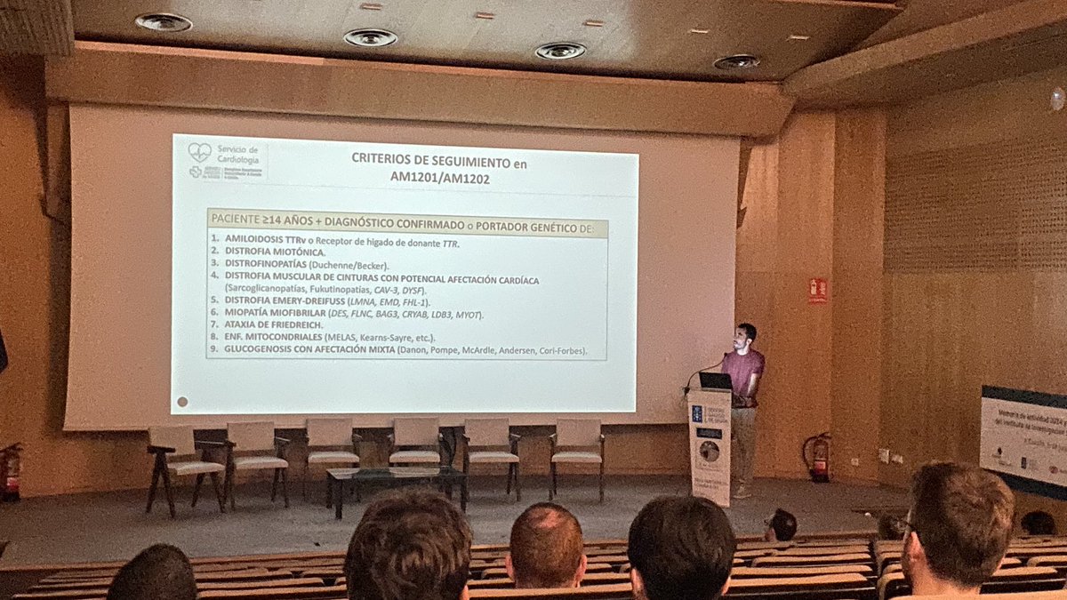 jangelRodFer's tweet image. Consulta de enfermedades Cardio- Neurológicas en el CHU de A Coruña. El Dr JM Larrañaga repasa el seguimiento de pacientes con estas entidades en el CFC en Cardiología de nuestro centro @jmvazrod @SOGACAR_ @SanidadeACoruna @eduardo_barge @rafavidalperez