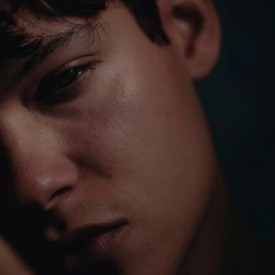 #NewProfilePic never going to stop talking about this specific picture btw