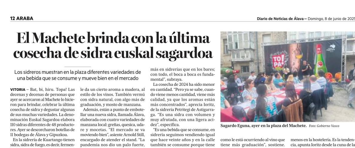 Ardoaraba Gasteiz On (@ardoaraba) on Twitter photo El sábado disfrutamos del #SagardoEguna en la plaza del Machete de #VitoriaGasteiz. En total se descorcharon botellas de 11 bodegas de #Álava y #Gipuzkoa.
<a href="/EuskalSagardoa/">Euskal Sagardoa</a> El sábado disfrutamos del #SagardoEguna en la plaza del Machete de #VitoriaGasteiz. En total se descorcharon botellas de 11 bodegas de #Álava y #Gipuzkoa.
<a href="/EuskalSagardoa/">Euskal Sagardoa</a>