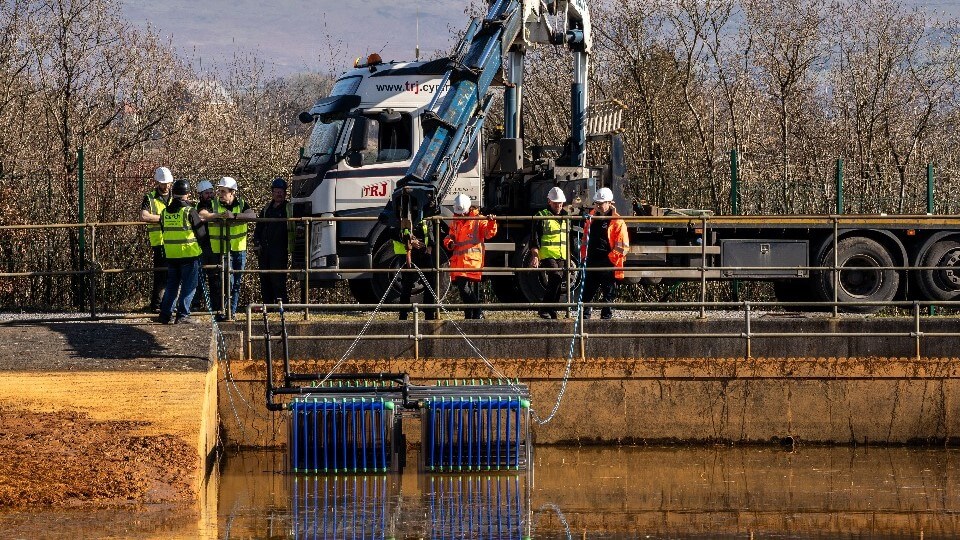 🌍#NewEnergyWorld

♨️⛏️💦Wales is pioneering low-carbon heating by harnessing geothermal energy from mine water at the Lindsay treatment scheme. This innovative project cuts 17.5 t/y of CO2 &amp; shows how industrial heritage can power a greener future: ow.ly/Uu3550W3X9m