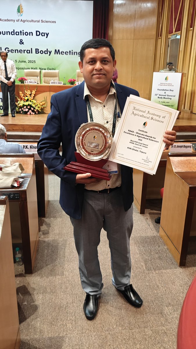 Proud Moment!
KVK Dhalai wins the NAAS-Dhanuka Award 2025 for Excellence in Agri Extension as Best KVK (ATARI Zone VII, Umiam)!

A big win for farmers, innovation &amp; sustainable agri outreach in 
#NAASDhanukaAward #ATARI #ICAR <a href="/RatanLalNath1/">Ratan Lal Nath</a>
<a href="/ChouhanShivraj/">Shivraj Singh Chouhan</a> <a href="/DrManikSaha2/">Prof.(Dr.) Manik Saha</a>