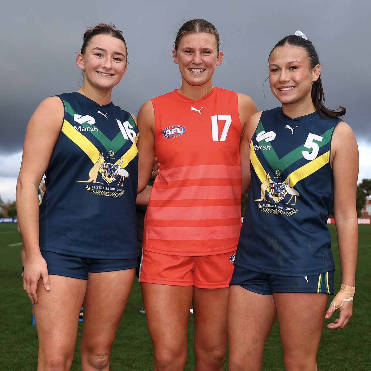 Just the latest accolade for Priya Bowering 🏅

The Devils star was awarded the best on ground medal for the AFLW Academy in their win over the All-Stars yesterday.

Shout out also to Mischa Barwin and Harriet Bingley, both named in the best players on the day!