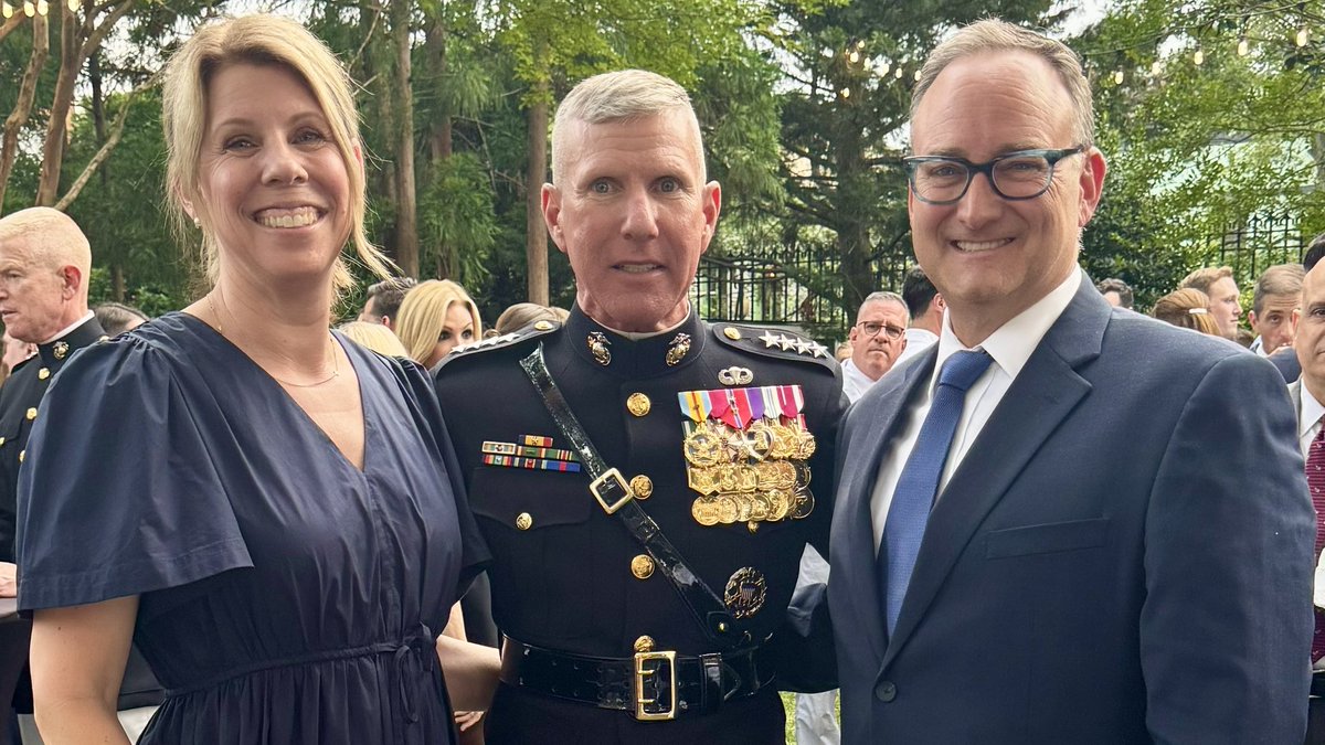 BAMcCown's tweet photo. Really enjoyed attending Friday night’s evening @USMarineCorps parade (twilight tattoo) at the Commandant’s residence with #SECNAV the @CMC_MarineCorps and others. https://t.co/DZA93qAFYu
