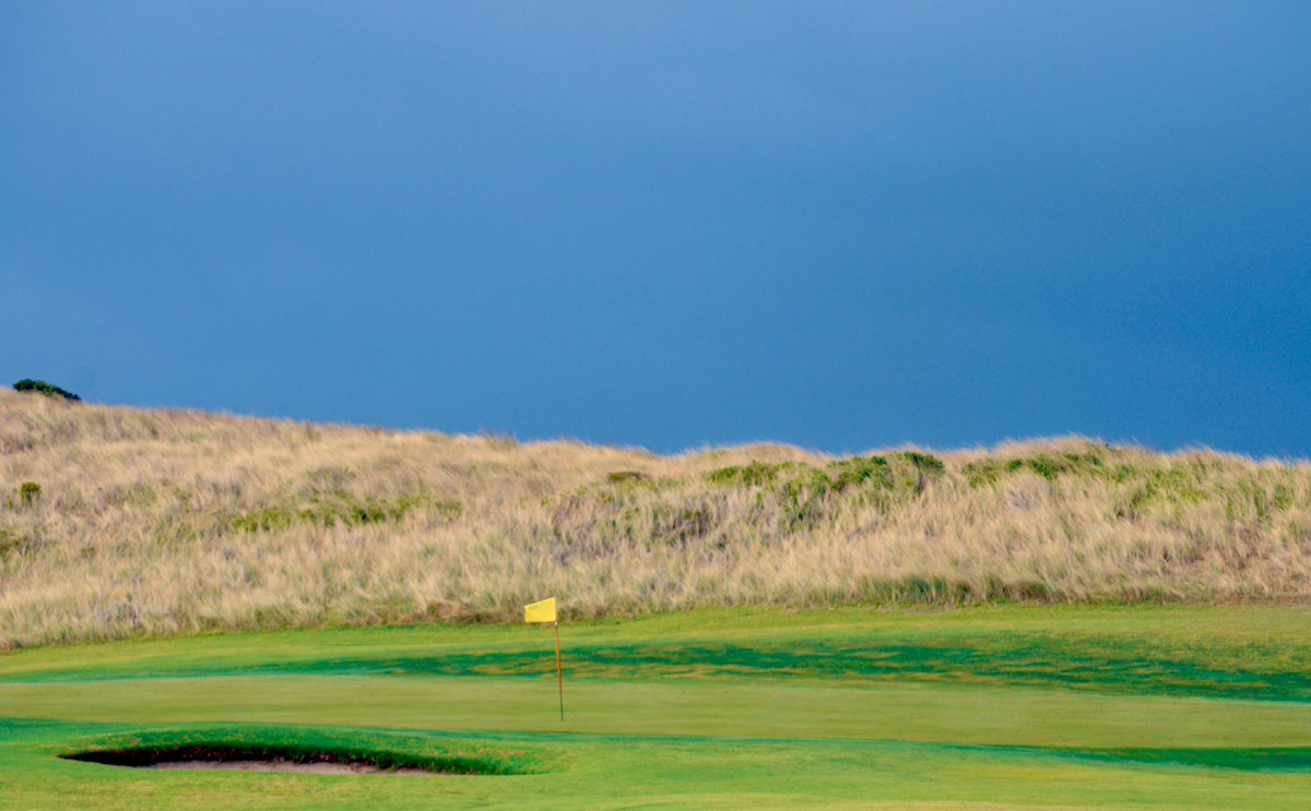 strosh33's tweet image. Sunshine 🤝 Storm clouds
