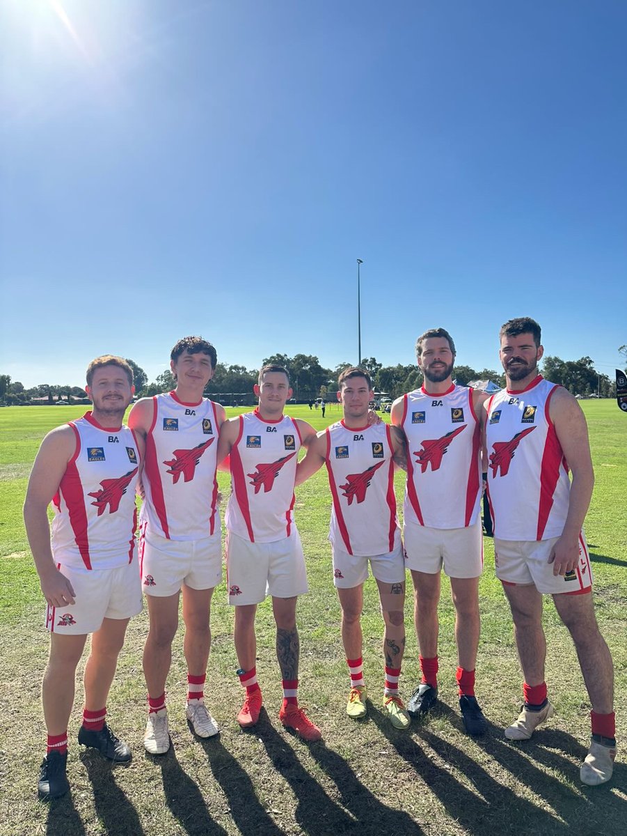 3 sets of brothers running out for the same team 🤯

Over the weekend, the Bournes, the Blacks, and the Colpitts all lined up for Jandakot’s Reserves side! 🔥