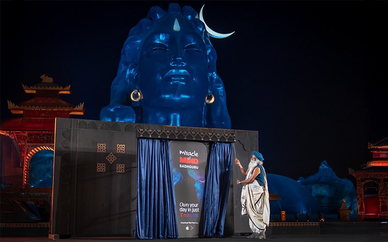 SadhguruJV's tweet photo. Today, it is more important than ever to raise human consciousness so that technology becomes a means of empowerment, not destruction. #SadhguruQuotes https://t.co/b86ht8s0EG