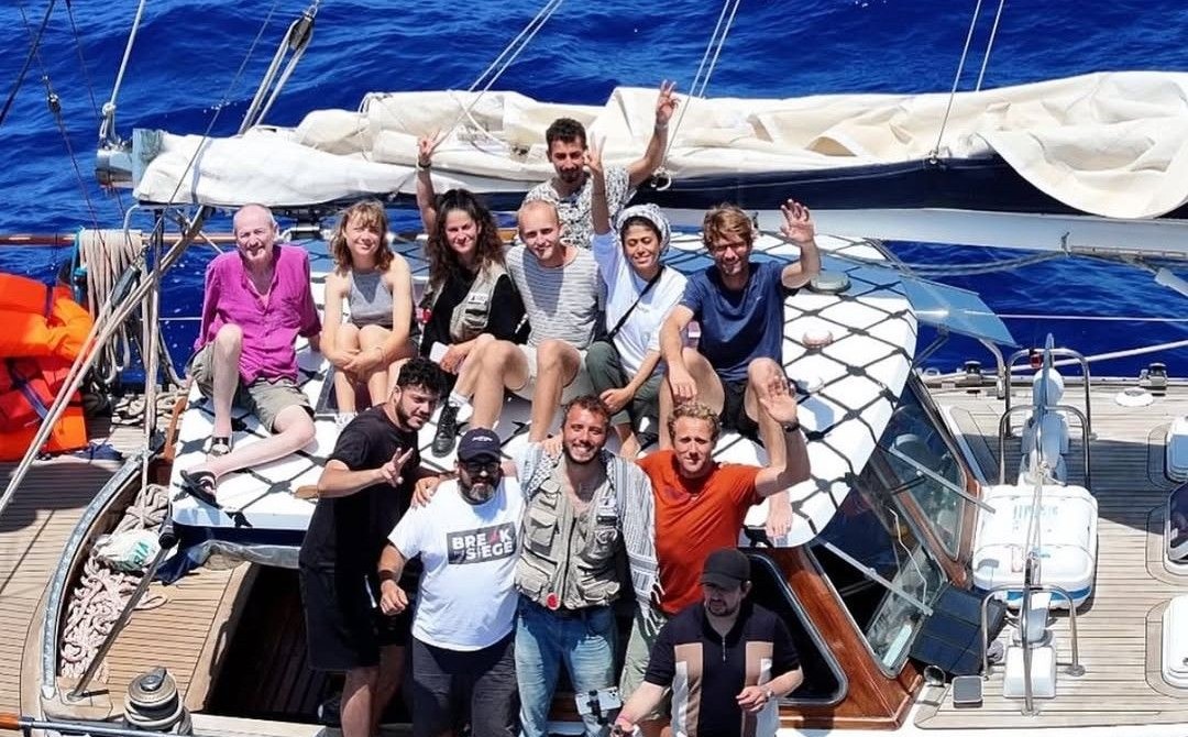 Pour info, demain 17h30, consulat d'Israël à Montréal, rassemblement en soutien aux passagers du #Madleen.
Venez nombreux. Nous y serons. #LiberezRima #FreedomFlotilla #FreePalestine