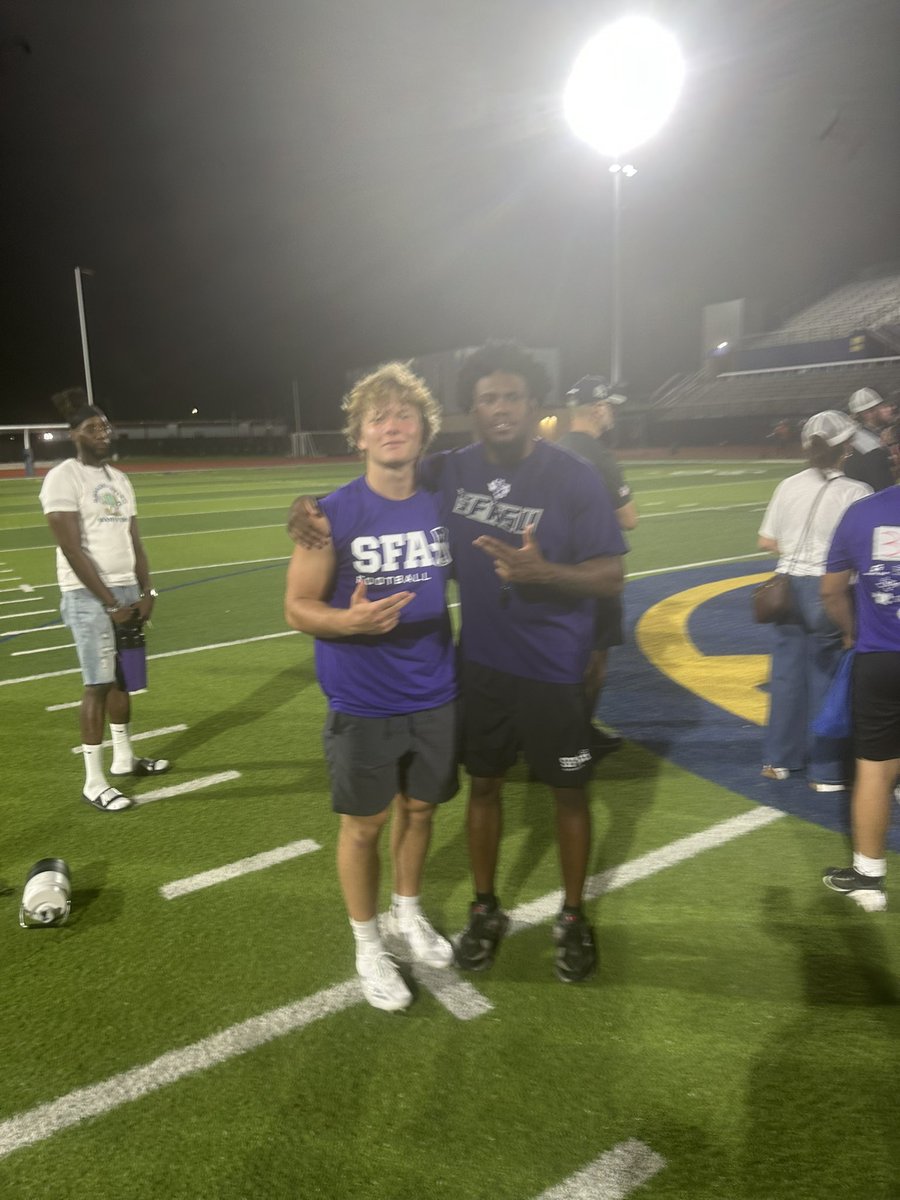 Ethan Kahle tweet media