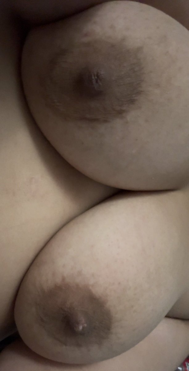poutwia098's tweet photo. #titsout #horny #dfwsluts #dallassluts #slut #sloppy #sugardaddyseason https://t.co/i5ISkX4LVF
