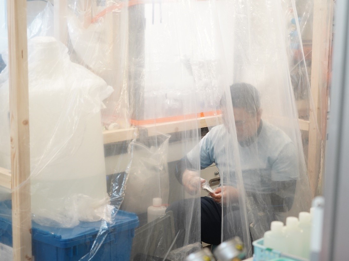 From high-resolution ocean profiling and krill hotspot mapping to carbon flux monitoring and sea-ice-atmosphere interaction, SJTU researchers tackled key questions in polar science during this Ross Sea expedition.

Working aboard the XueLong 2, they battled freezing winds and