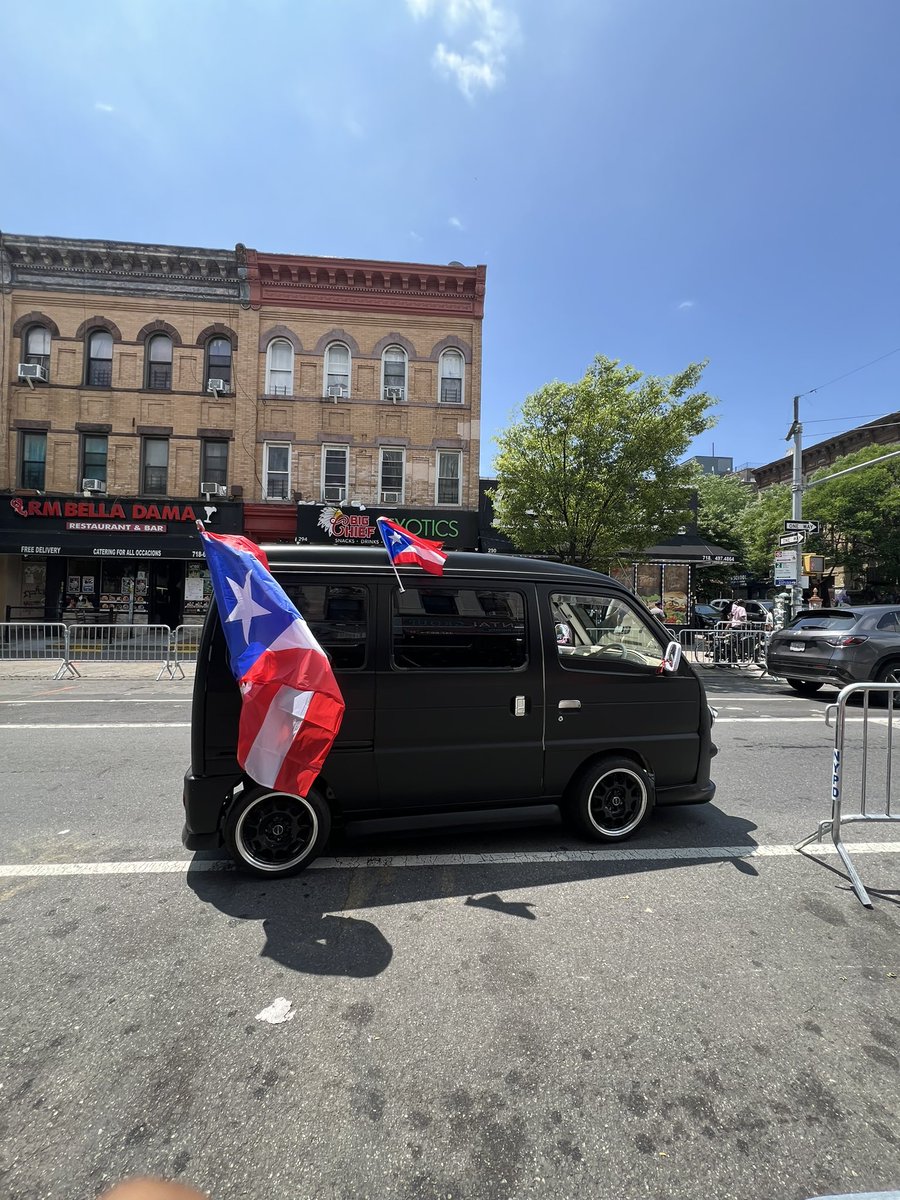 Jay2nice424's tweet photo. Pa qué tu lo sepas 🇵🇷       Bushwick 📍 https://t.co/XGIZqTWp72