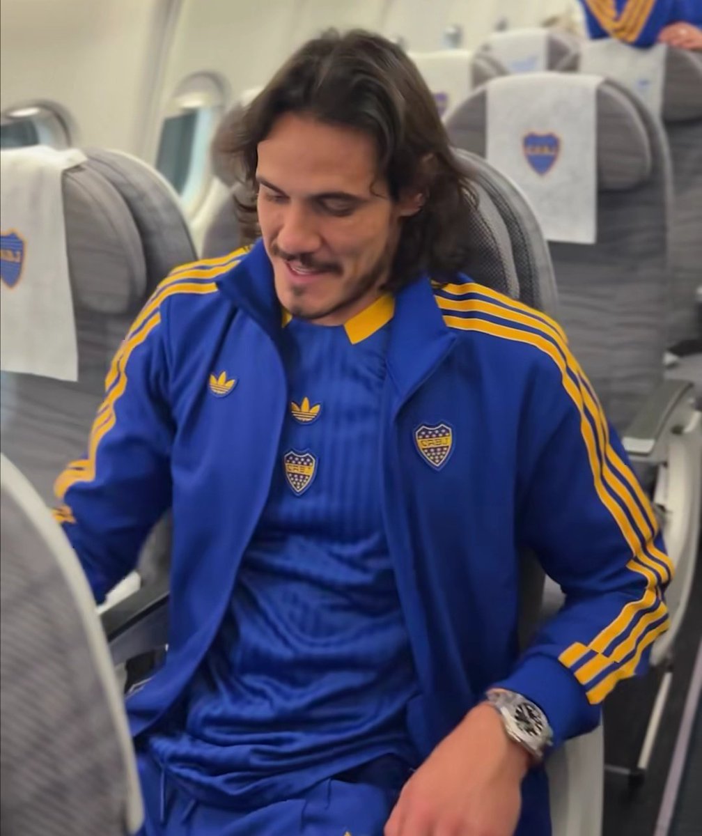 Toca aceptar que Adidas esta vez sacó muy buena ropa para Boca.