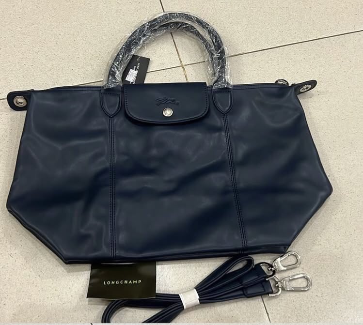 gusy ada yg mau tak blm pake msi new
bkn oray yhhh 
dom medan bs oyen 
only 240 negtip