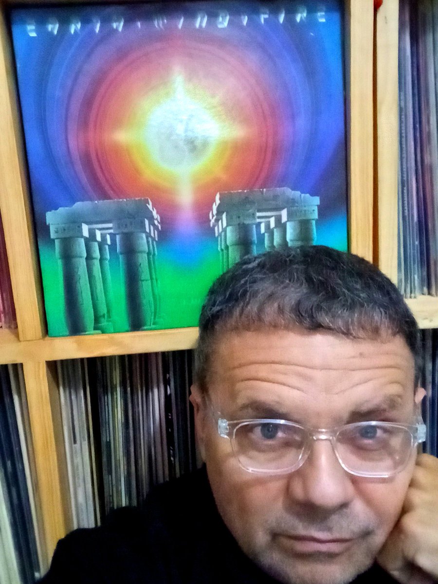 " I Am "
EARTH WIND &amp; FIRE
Junio 9. 1979
ARC/COLUMBIA records
