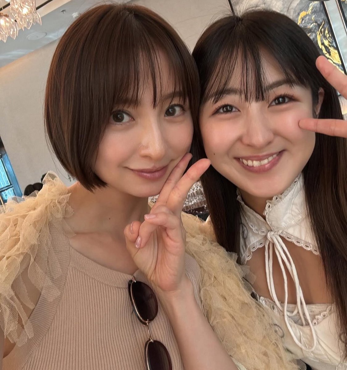 imigohiei's tweet photo. ดีใจที่เมืองไทยมี Mariko แล้ว 😭แล้วโอชิฉันอยู่ใน frame เดียวกัน อยากจะกรี๊ด 🥹✨ #篠田麻里子 #RinaIzuta #AKB48 #AKB48TH https://t.co/mZFkXQSXHu