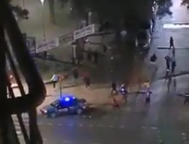 Incidentes entre nuestros hinchas y la policía local.