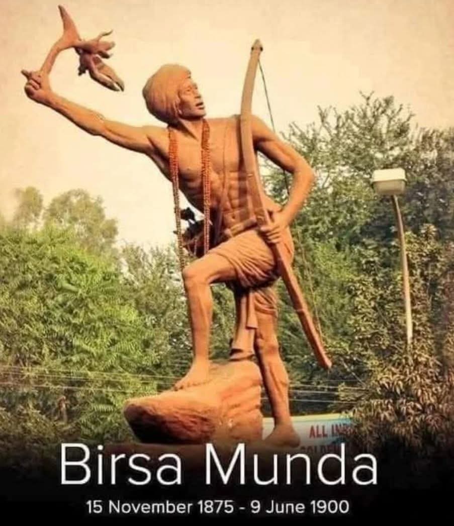 अपना संपूर्ण जीवन जल-जंगल-जमीन के उद्धार हेतु समर्पित करने वाले महान स्वतंत्रता सेनानी,जननायक,धरती आबा भगवान बिरसा मुंडा जी के बलिदान दिवस पर उनके चरणों में श्रद्धापूर्वक पुष्पांजलि अर्पित करते हैं।