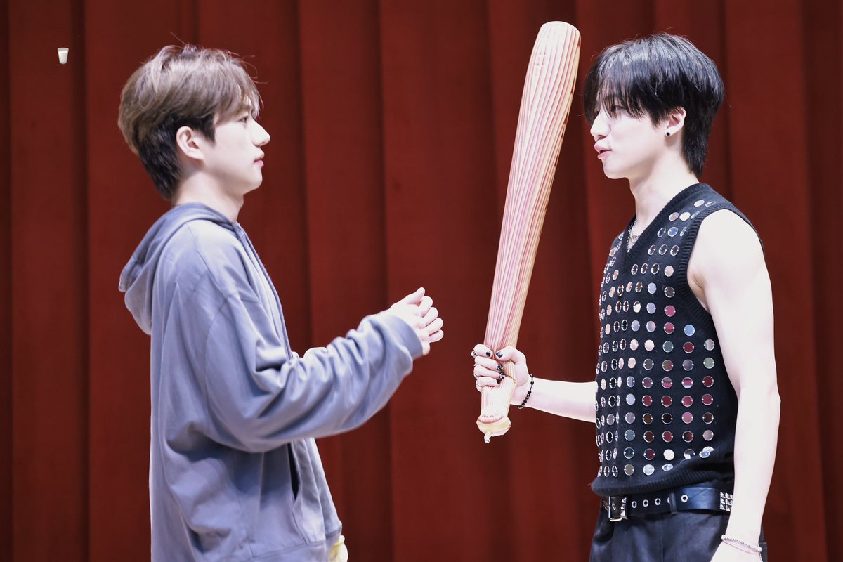 yxxriiii_'s tweet photo. 250608 DMM
🥊

#저스트비  #JUSTB
#시우 #추시우 #SIWOO
#건우 #GEONU #5세즈 https://t.co/JSKg1IzZt1