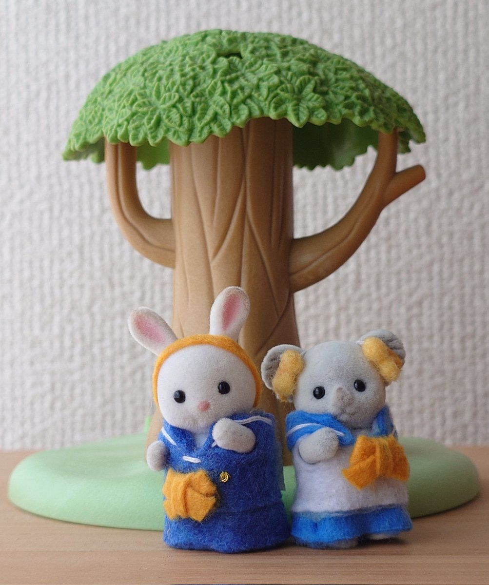 Dragonfly_Ball's tweet photo. コスバニアを作ってみたい！？と思い、きらめき高校の冬と夏の制服を作らさせて頂きましたヾ⁠(⁠･⁠ω⁠･⁠*⁠)⁠ﾉ初めて作らせて頂きましたので、ちゃんと出来ていたら嬉しい限りです(⁠ ⁠◜⁠‿⁠◝⁠ ⁠)⁠

#シルバニアファミリー
#シルバニア
#ときめきメモリアル
#ときメモ
#コスバニア https://t.co/MS0s1f3r9i