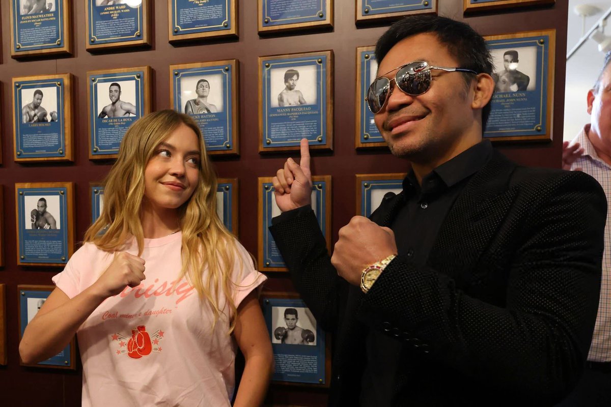 OneSportsPHL's tweet photo. EVEN HOLLYWOOD HAD TO WITNESS GREATNESS ✨
Actress Sydney Sweeney shares a moment with boxing legend Manny Pacquiao, who was officially inducted into the Class of 2025 International Boxing Hall of Fame in Verona, New York.
#TeamPacquiao #BoxingHallofFame
📷 Jhay Oh Otamias https://t.co/LXULNwnyKc