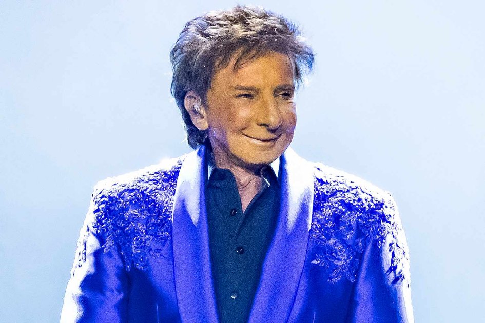 m_harri5on's tweet photo. Barry Manilow reflects on his incredible 50-year career as he embarks on his farewell tour, promising fans a heartfelt goodbye and a fresh final album!   https://t.co/rC1xVZu0px https://t.co/YQZpxVMUzC