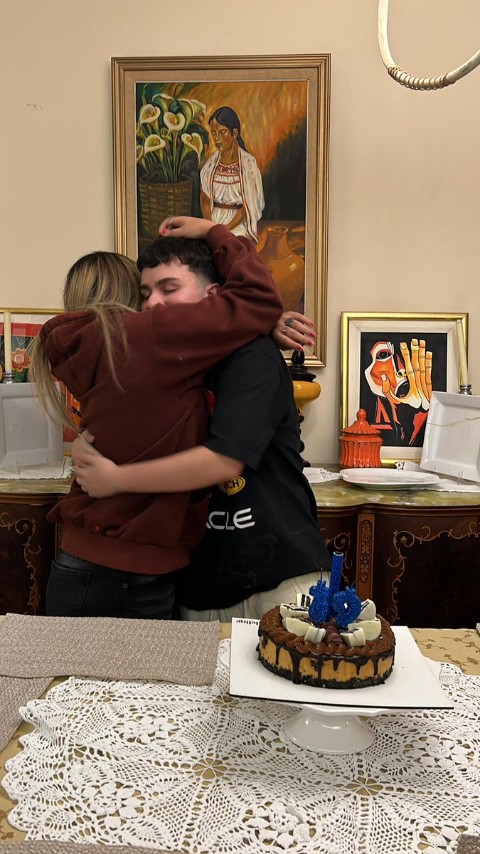 feliz un año mas de vida al que me da vida cada día. Te amo eternamente, mi compañero de vida 💘