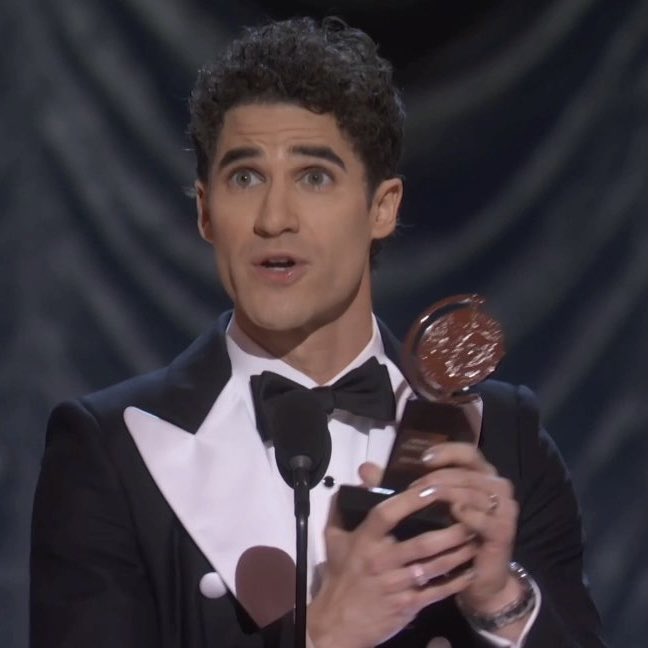 Darren Criss really went from starring in Glee to winning a Tony Award 👏