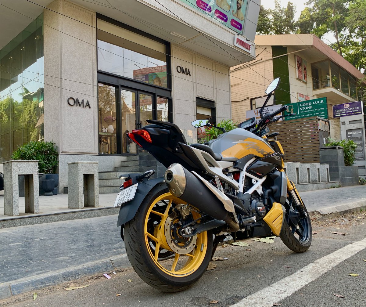 bikeindia's tweet photo. TVS have worked their magic when it came to styling the Apache RTR 310. Regardless of where the inspiration came from, the end product is stunning to look at. That yellow rear wheel adds to the overall visual aggression. 

This is a motorcycle that is fun to use in the demanding urban chaos. For the kind of quality and equipment on offer, the price is also beginning to look convincing. 

#bikeindia #bikegearreviews #bikegearreview #bikeindiagearreviews #tvsapachertr310bikeindialongterm #tvs #apache #rtr