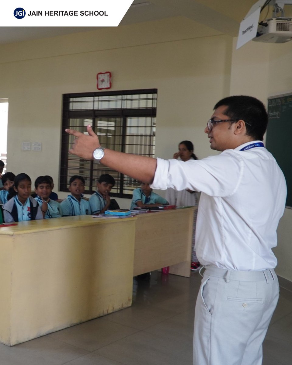 Grade 6 students at JAIN Heritage School took their first step into diplomacy, debate, and dialogue during the Vakya Saptahah MUN &amp; Soft Skills Workshop.
#JainHeritageSchool #MUNWorkshop #VakyaSaptahah