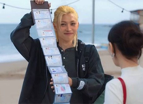 staygirlsslay's tweet photo. FELIX RN 😆 https://t.co/iyOGztUzQt